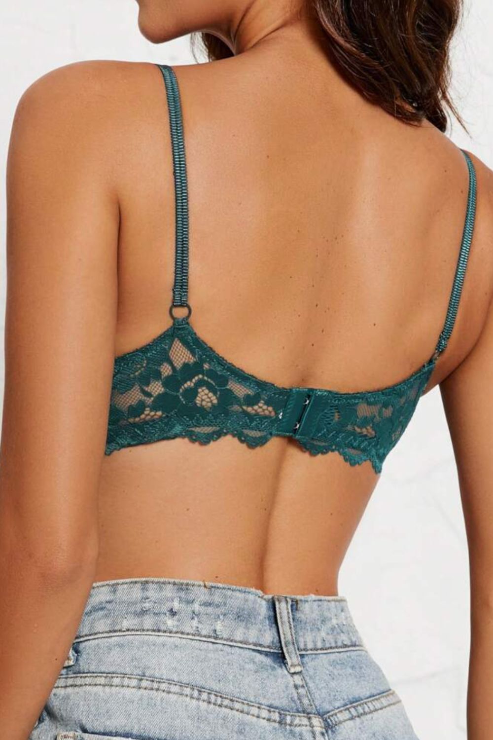 Soutien-gorge en dentelle vert foncé push up, bretelles réglables et maintien confortable pour une silhouette mise en valeur
