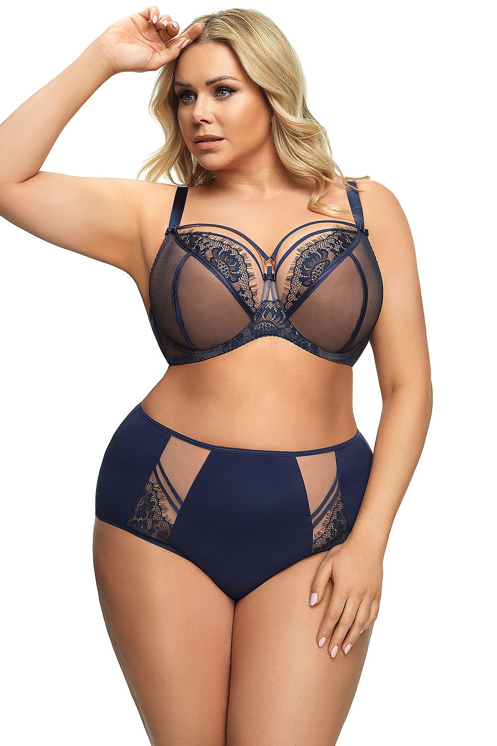 Soutien-gorge balconnet grande taille en dentelle bleu marine, élégant et féminin avec détails raffinés.