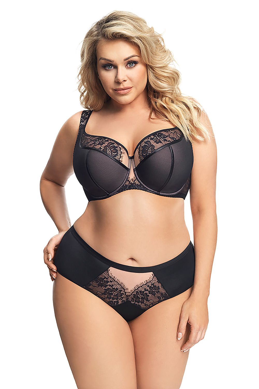 Soutien-gorge balconnet noir en dentelle pour grande taille, élégant et confortable pour sublimer la silhouette.